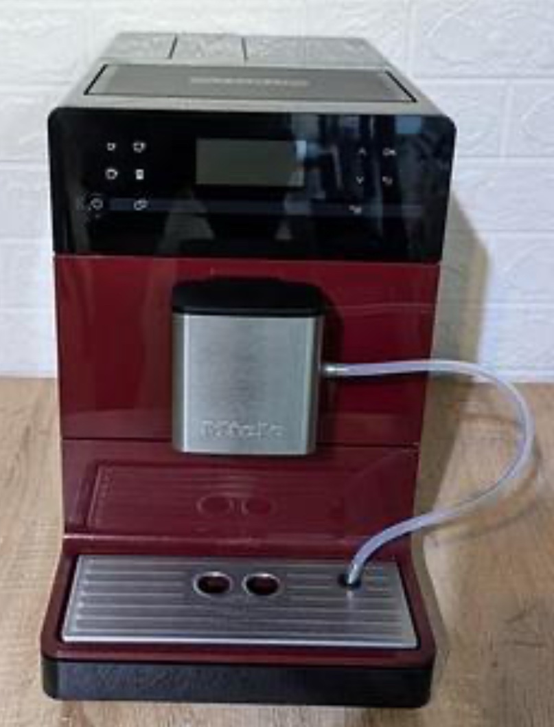 Кофемашина CM 5300 Red (была в использовании) Кофемашина CM 5300 Red (была в использовании)